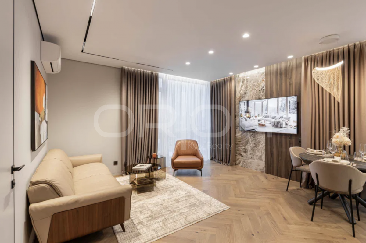 80 м² комфорта, панорам и техники Siemens в сердце Печерска